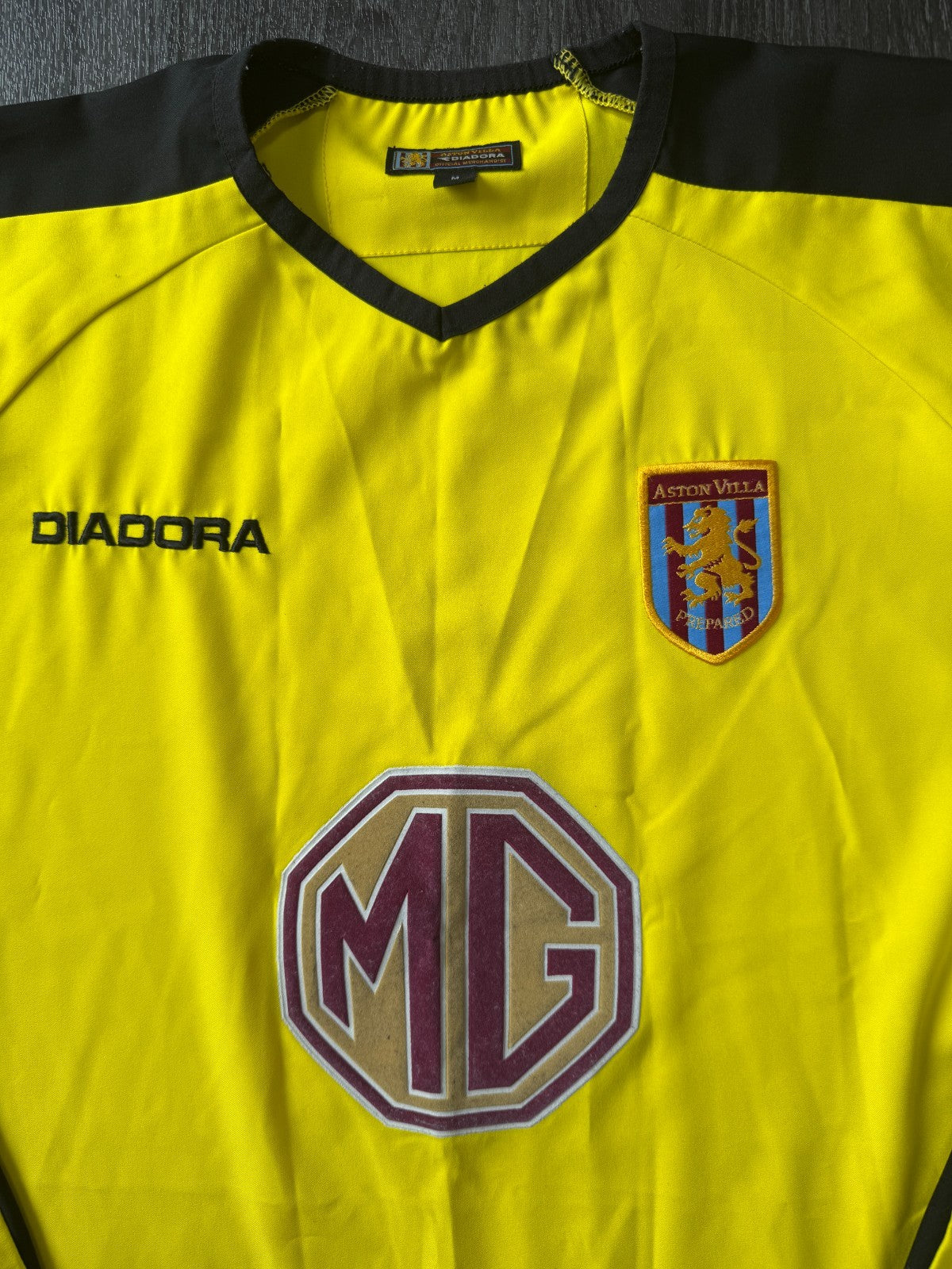 Original Diadora Aston Villa 2003/2004 Long Sleeve Away Shirt Mens Medium1