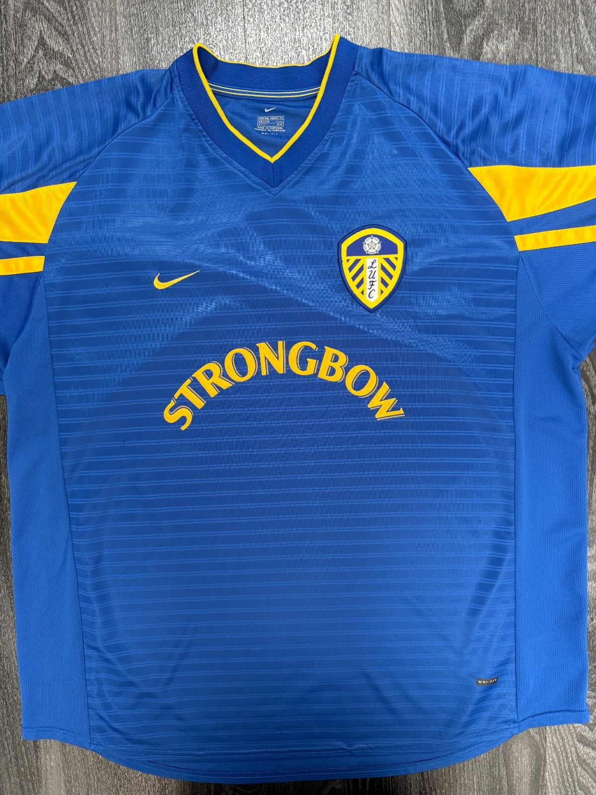 Original Nike Leeds 2001/2002 Third Shirt Mens XXL 2XL0