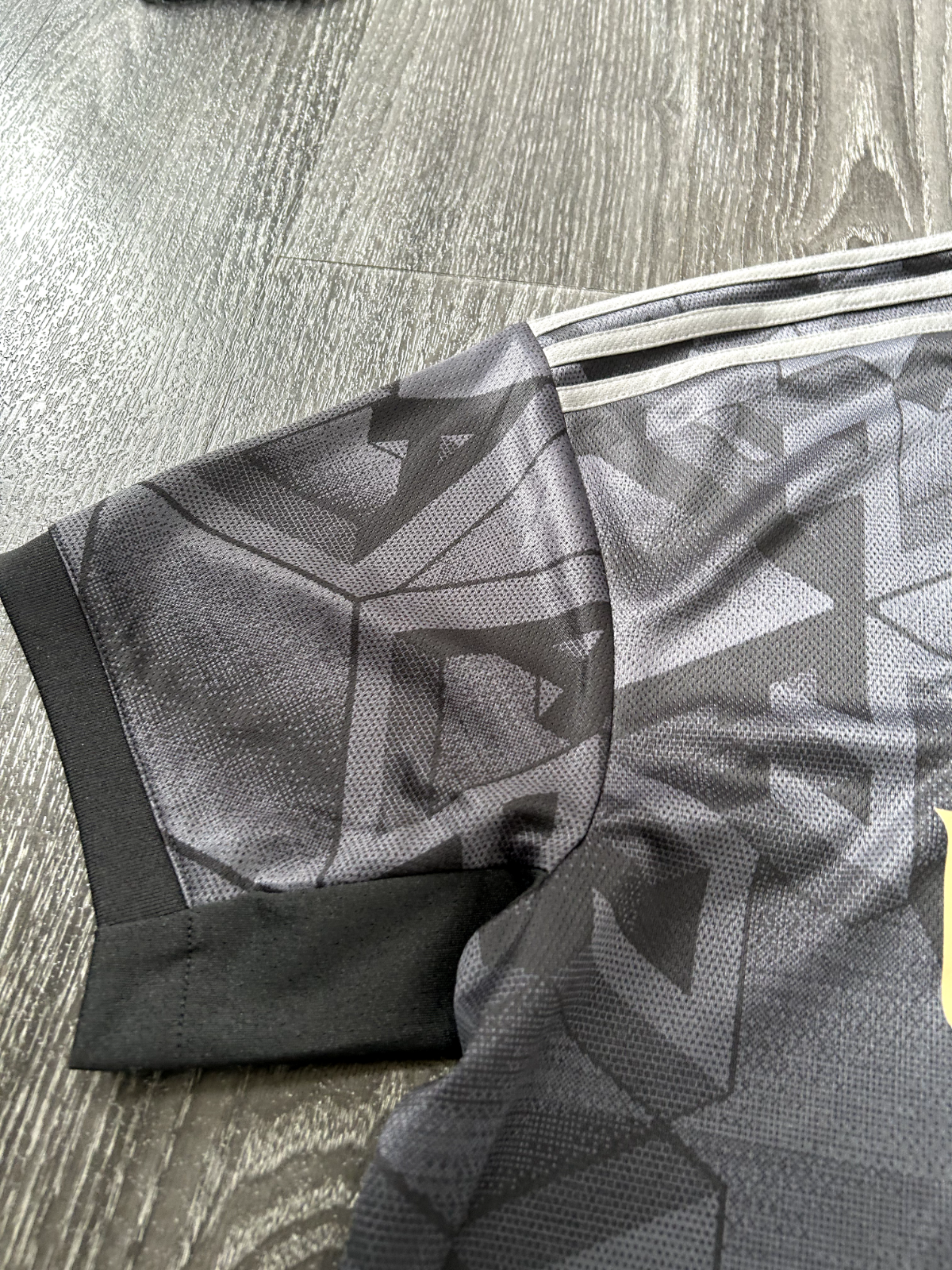 BRAND NEW Original Adidas Arsenal 2022/2023 Away Shirt G Jesus 9 Mens Large4