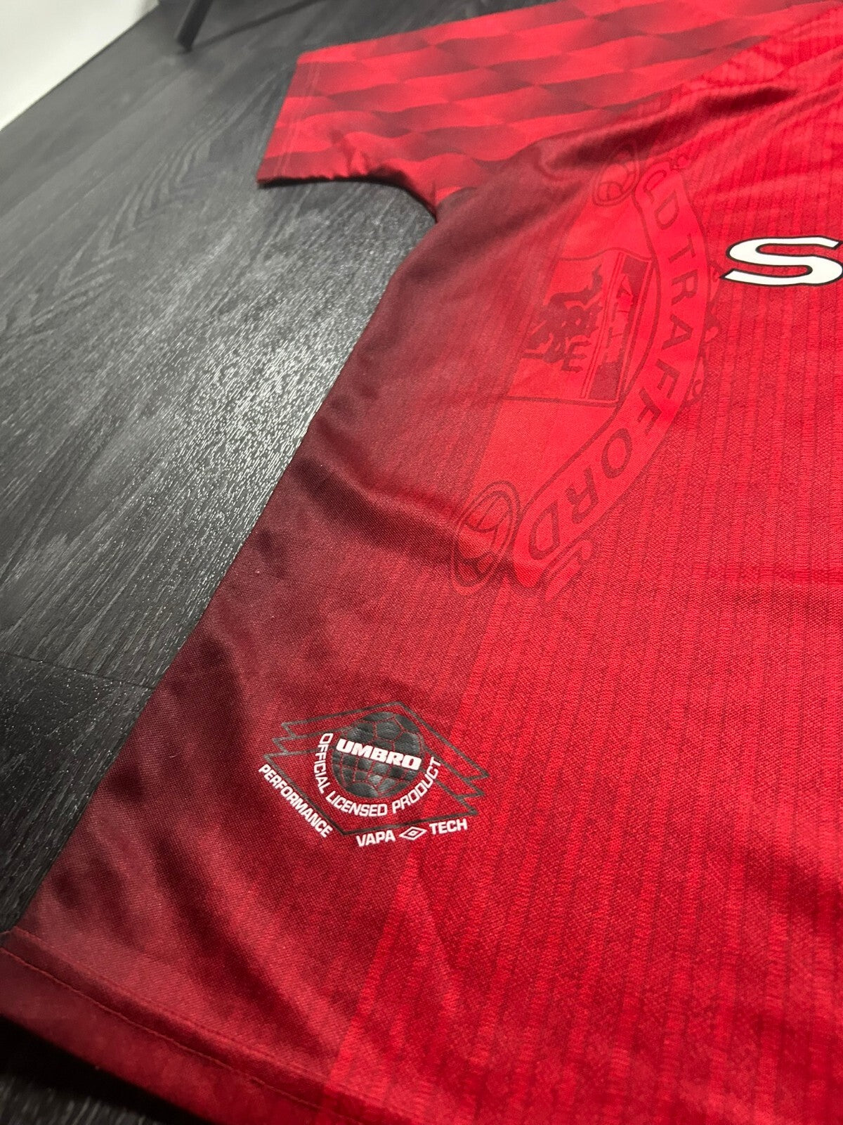 MINT Original Authentic Umbro Manchester United 1996/1997 Home Shirt Mens XL7