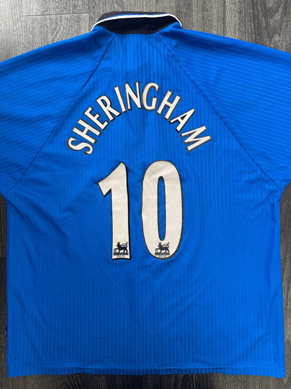 Original Authentic Umbro Manchester United 1996/1997 SHERINGHAM 10 Third Shirt0