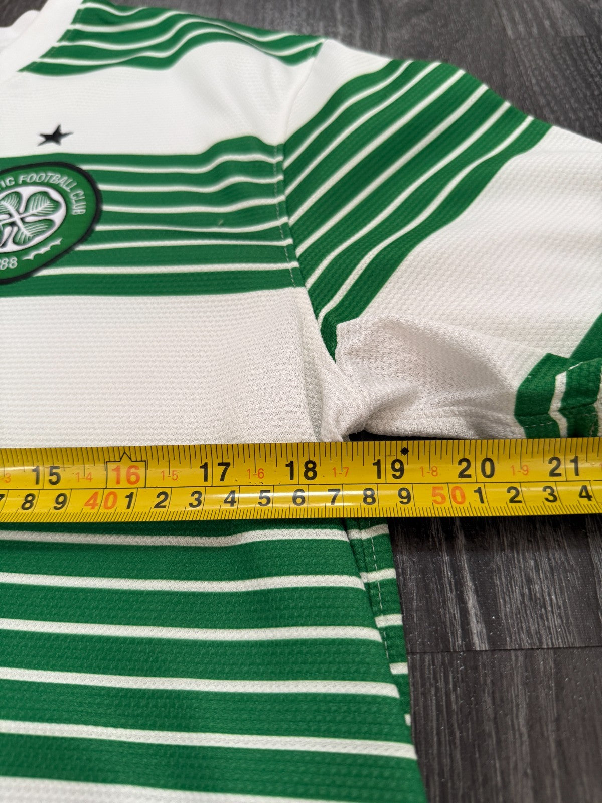 Original Nike Celtic 2013/2014 Home Shirt Mens Medium M6