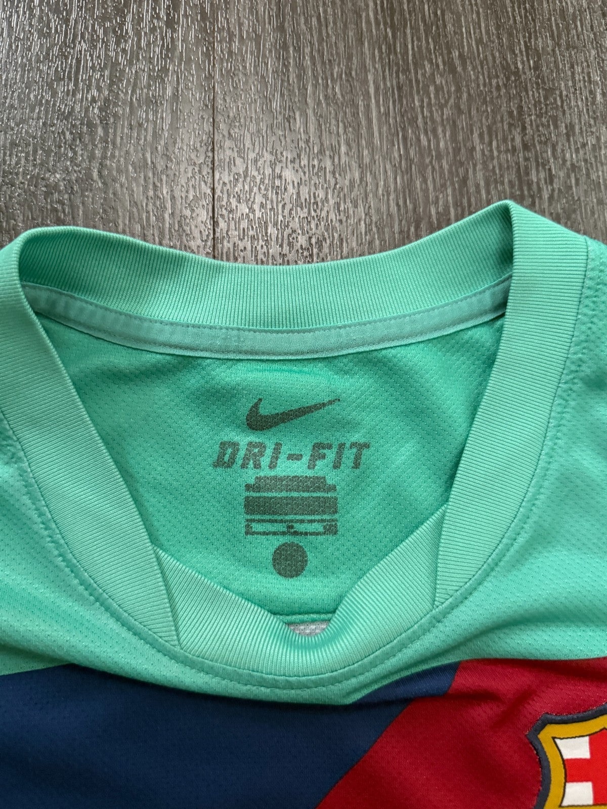 Original Nike Barcelona 2010/2011 Away Shirt Mens Small S2