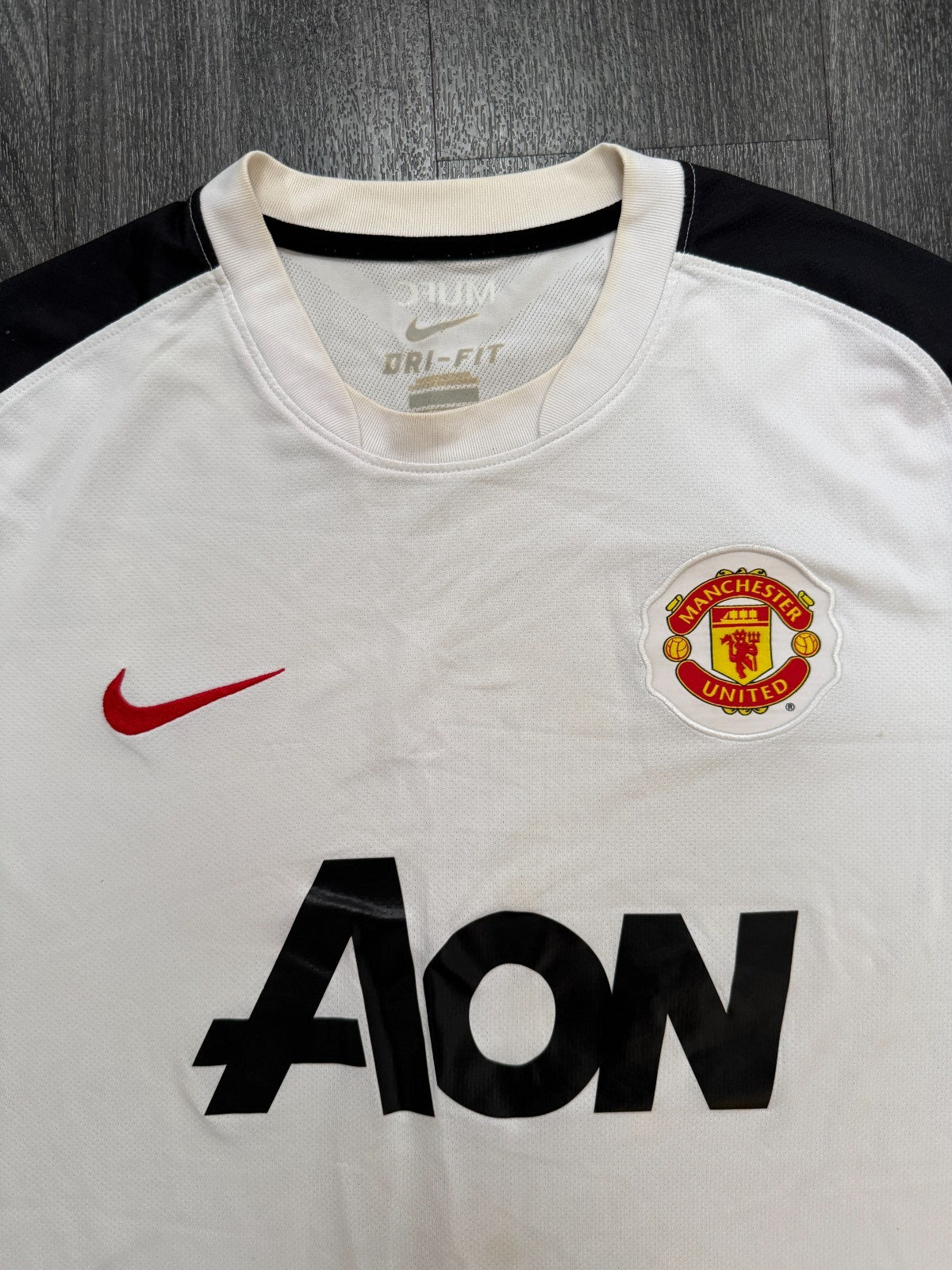 Original Authentic Nike Manchester United 2010/2011 Away Shirt Mens Large1