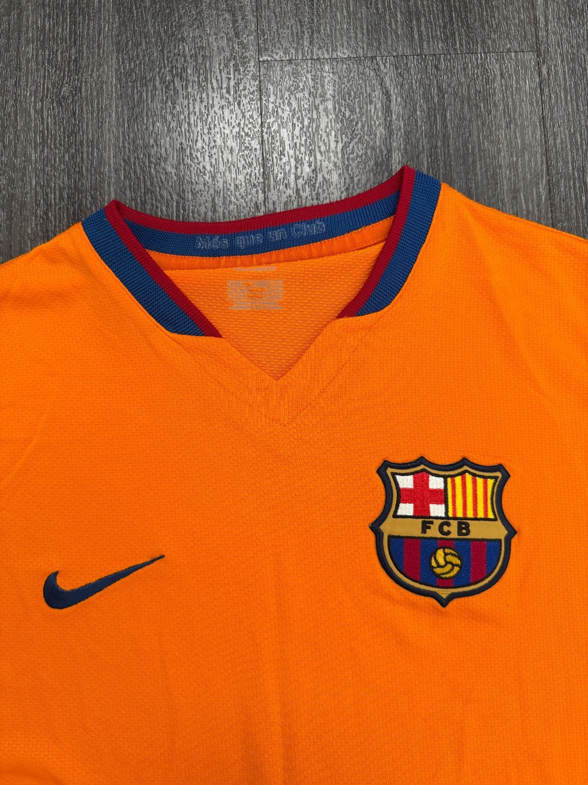 Original Authentic Nike Barcelona 2006/2007 Away Shirt Mens Small1