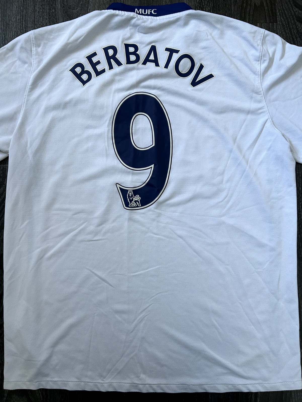 Authentic Nike Manchester United 2008/2009 Away Shirt Berbatov 9 Mens Large0