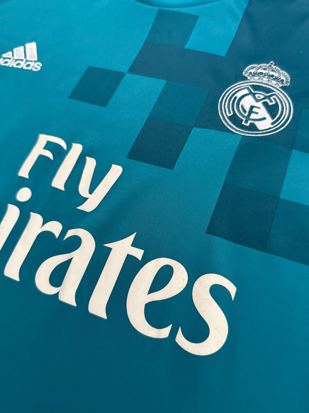 Original Adidas Real Madrid 2017/2018 Third Shirt Mens Large L4