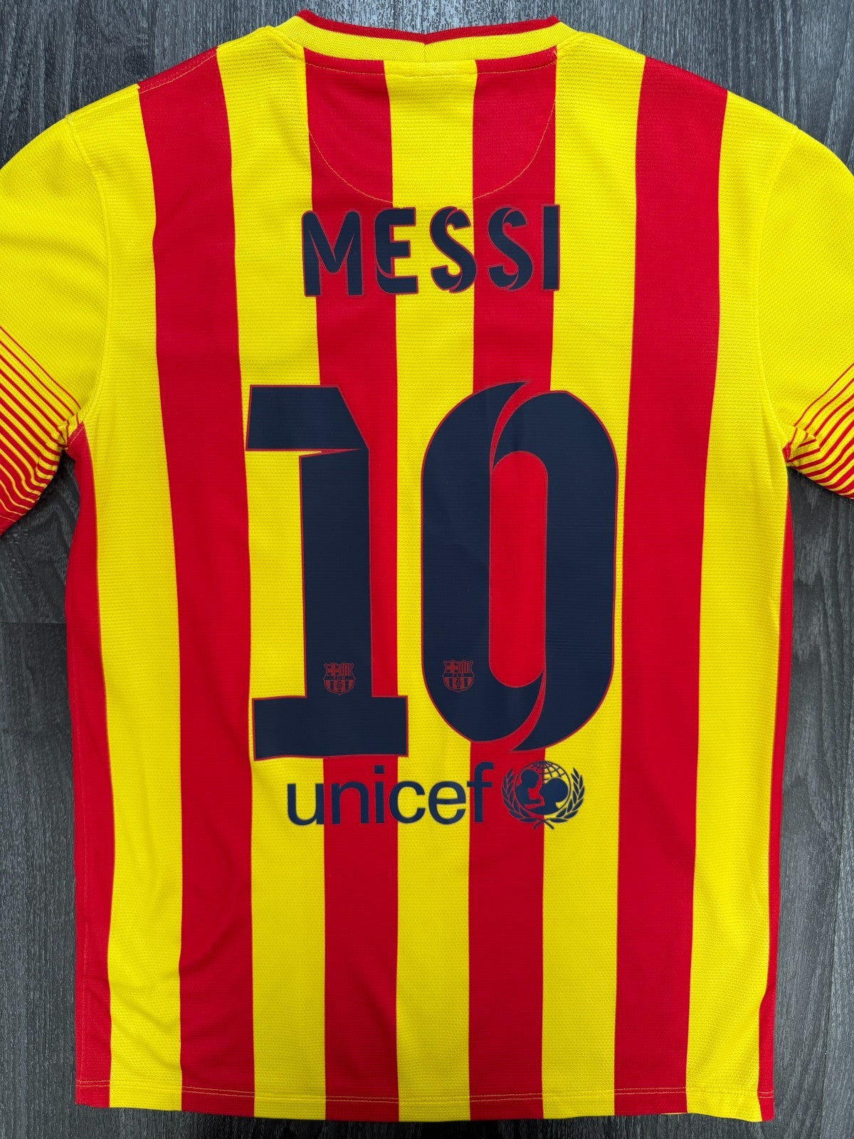 Original Nike Barcelona 2013/2014 Away Shirt MESSI 10 Mens Small0