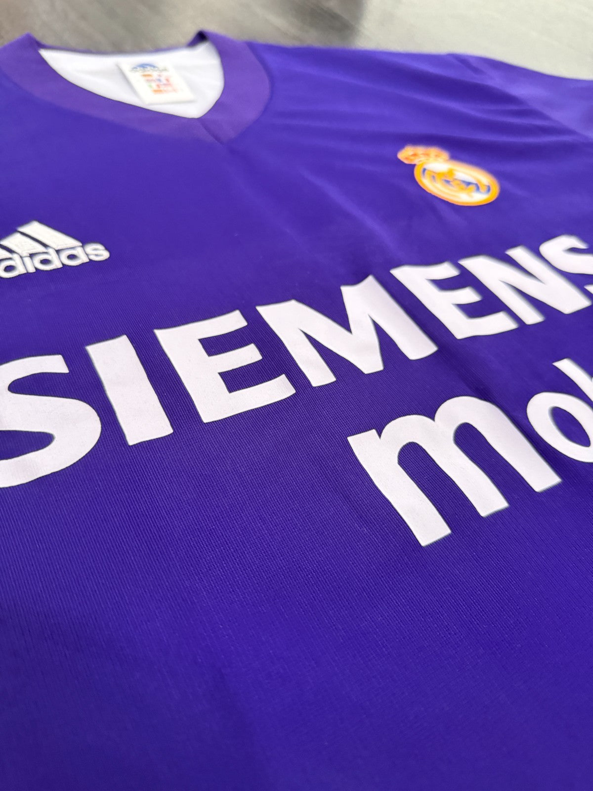 Original Adidas Real Madrid 2001/2002 Centenary Third Shirt Mens Large3