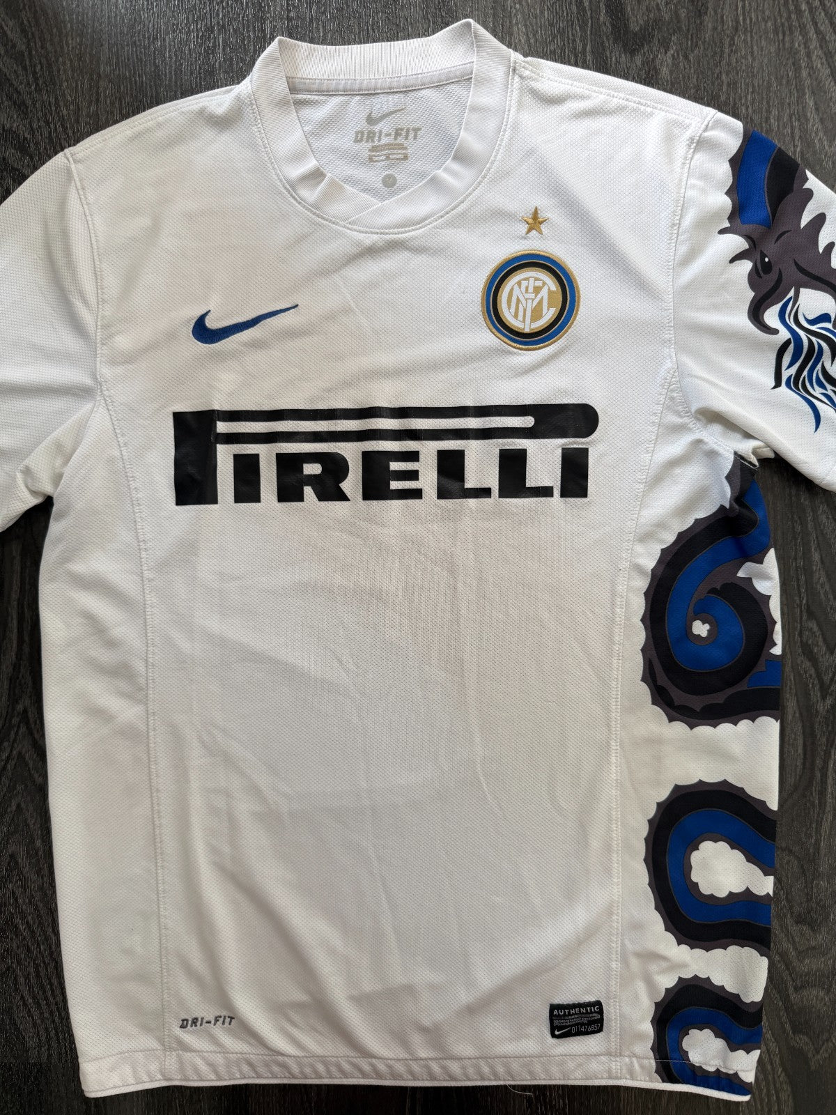 Original Authentic Nike Inter Milan 2010/2011 Away Shirt Mens Medium0