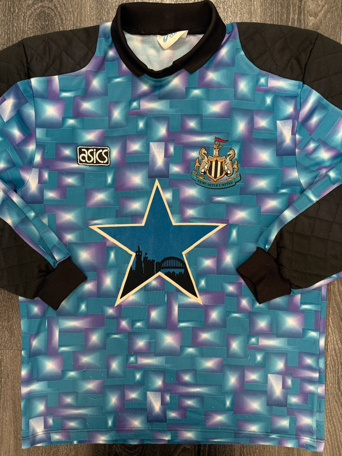 Original Asics Newcastle United 1994/1995 Goalkeeper Shirt Mens Large0