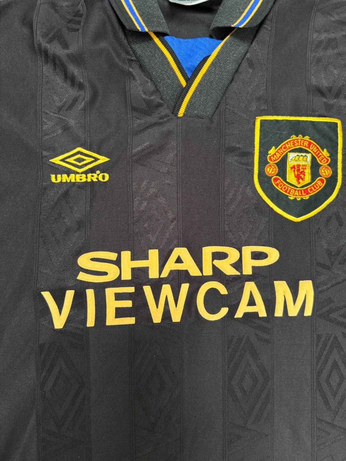 Original Authentic Umbro Manchester United 1993/1994 Away Shirt Mens Extra Large1