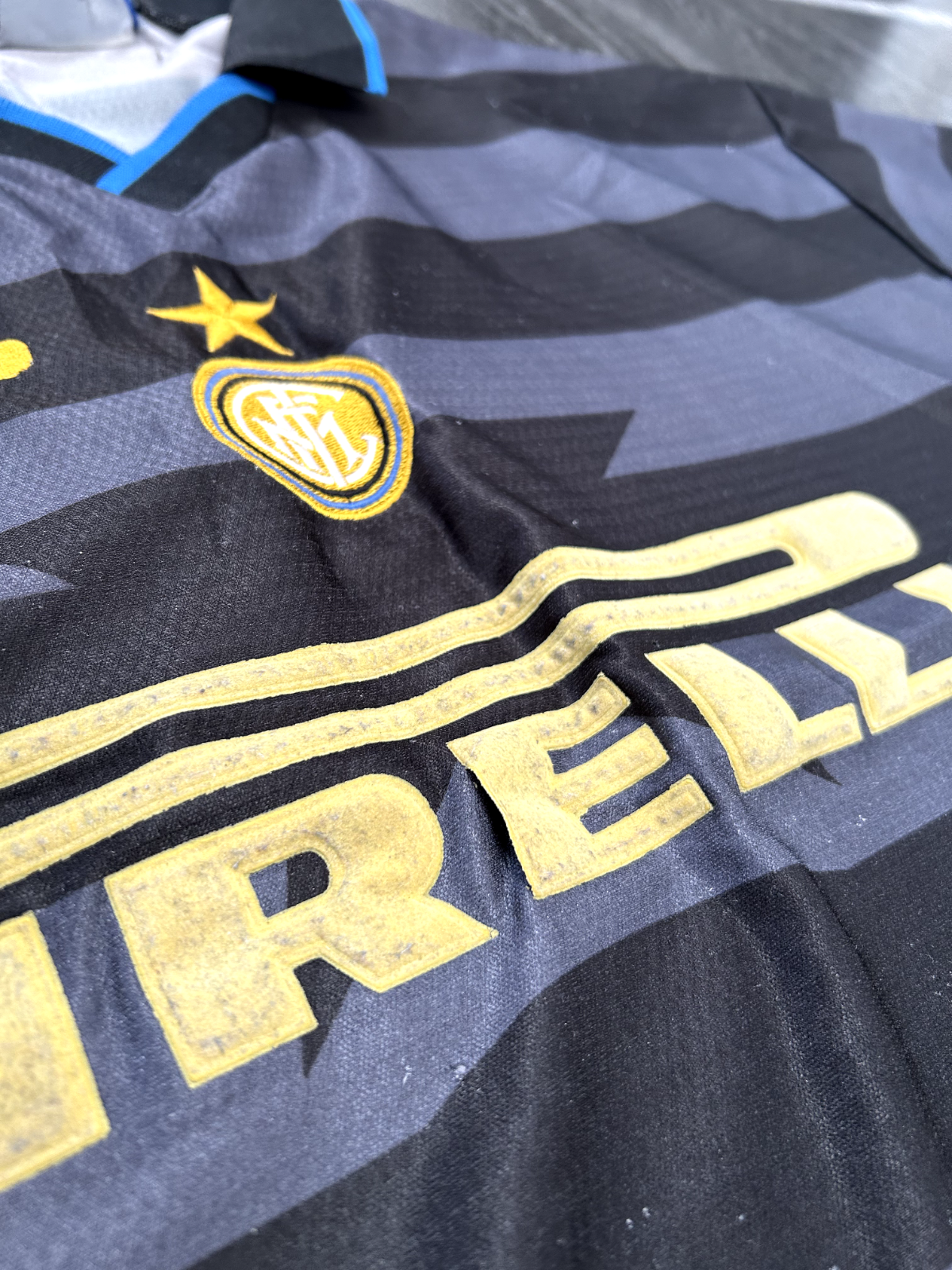 Original Authentic Umbro Inter Milan 1997/1988 Third Shirt Medium Mens5