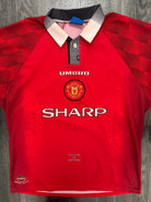 Manchester United 1996/1997 Home Shirt (XL)